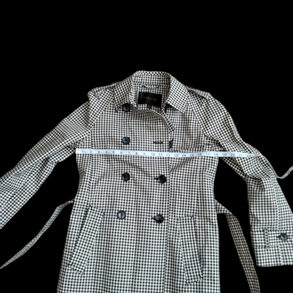 Authentic Coach Gingham Short Trench - Picture 8 of 12